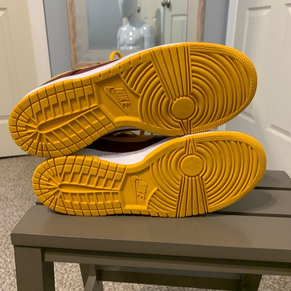 Nike dunk low Washington team - Picture 9 of 12